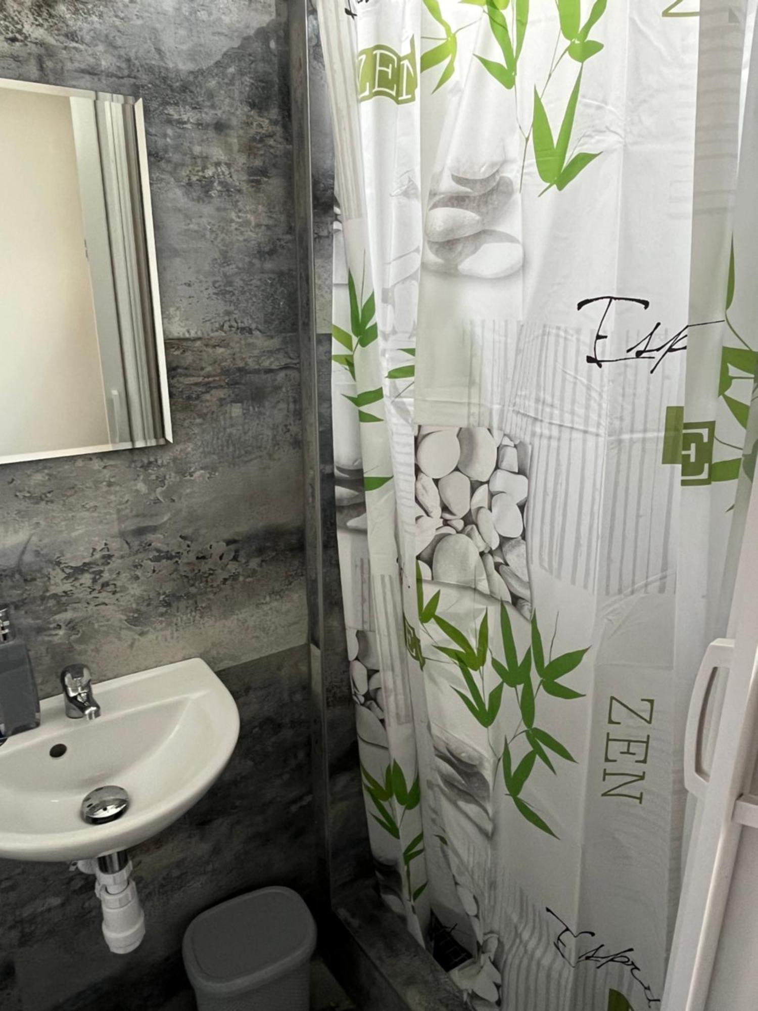 Lilla Motel Hegyeshalom Εξωτερικό φωτογραφία