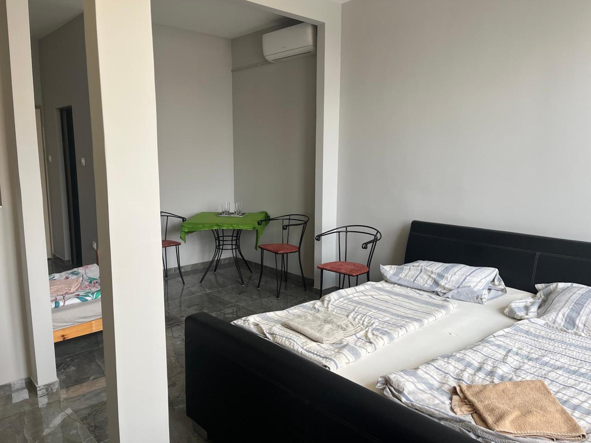 Lilla Motel Hegyeshalom Εξωτερικό φωτογραφία